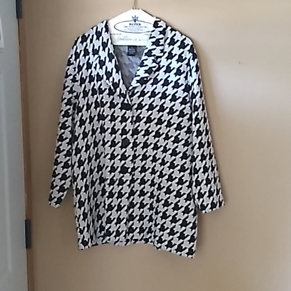 Nina Leonard Coat